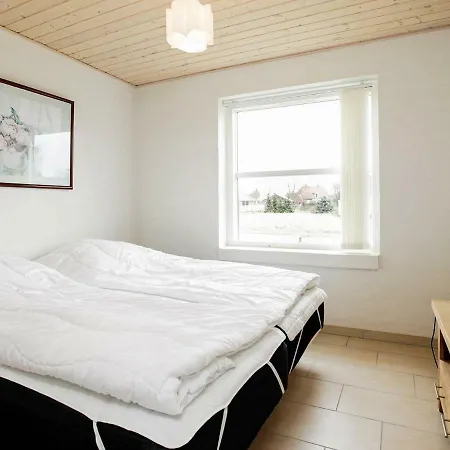 Holiday home Toften Humble